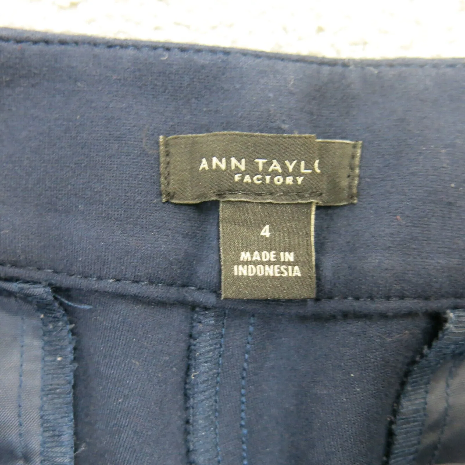 Ann Taylor Womens Straight Leg Dress Pants Stretch Mid Rise Navy Blue Size 4