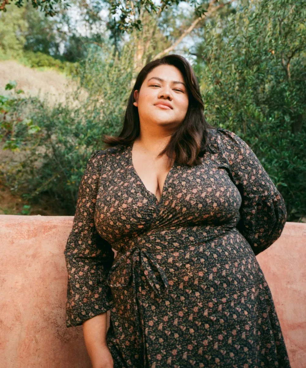The Bergen Dress Extended | Black Cosmos Floral