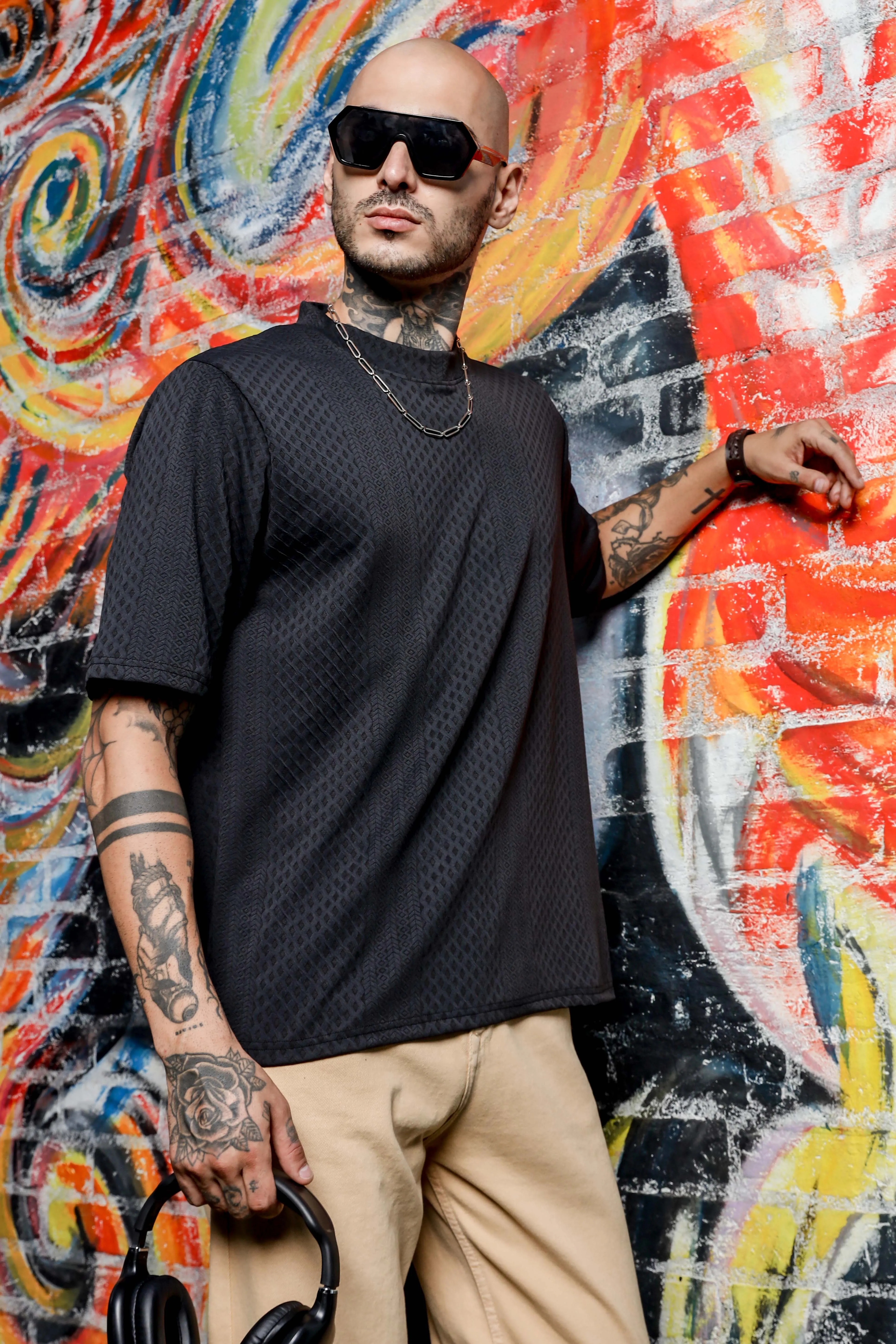 Unisex Black Textured Round Neck Oversized T-shirt