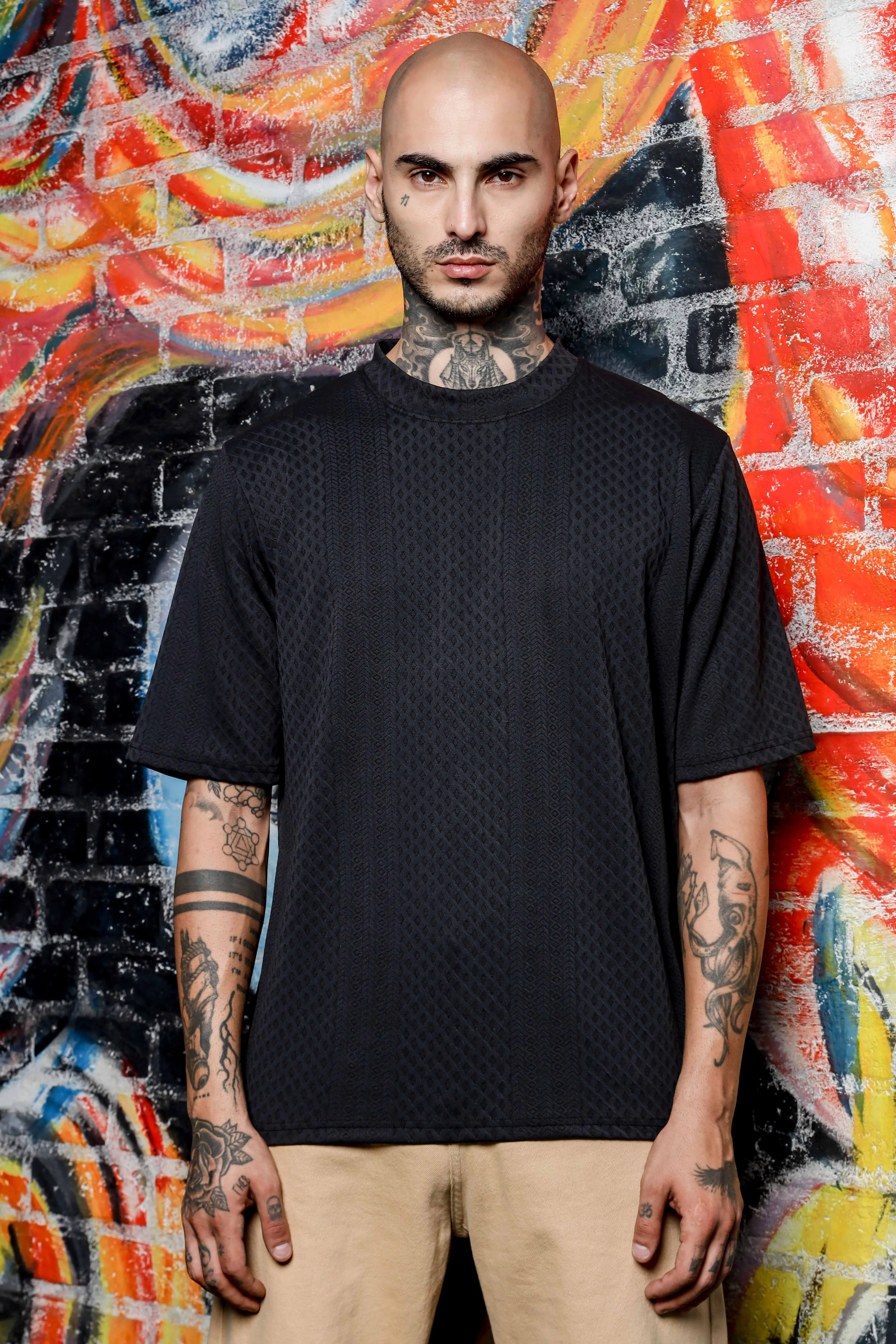 Unisex Black Textured Round Neck Oversized T-shirt